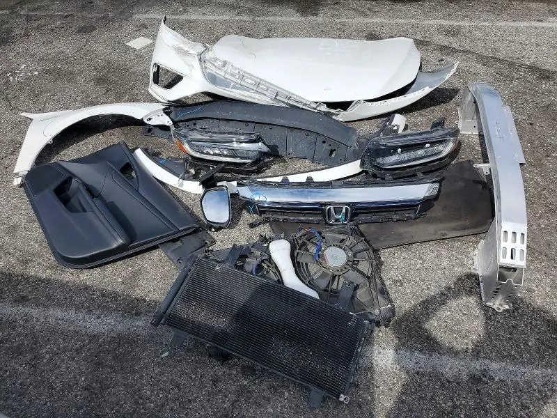 2019 HONDA INSIGHT TOURING  