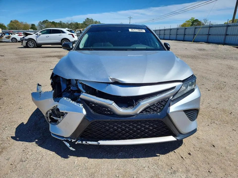 2019 TOYOTA CAMRY XSE V6  