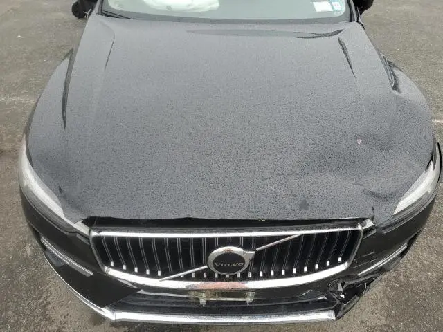 2022 VOLVO XC60 B5 INSCRIPTION  