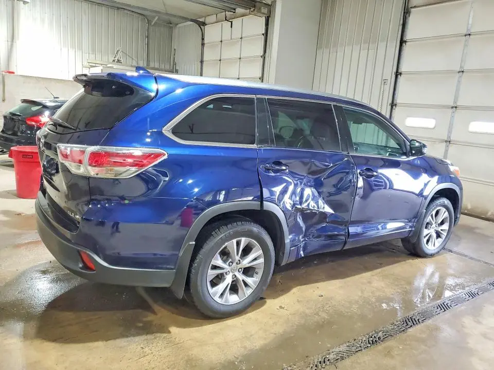 2015 TOYOTA HIGHLANDER XLE  