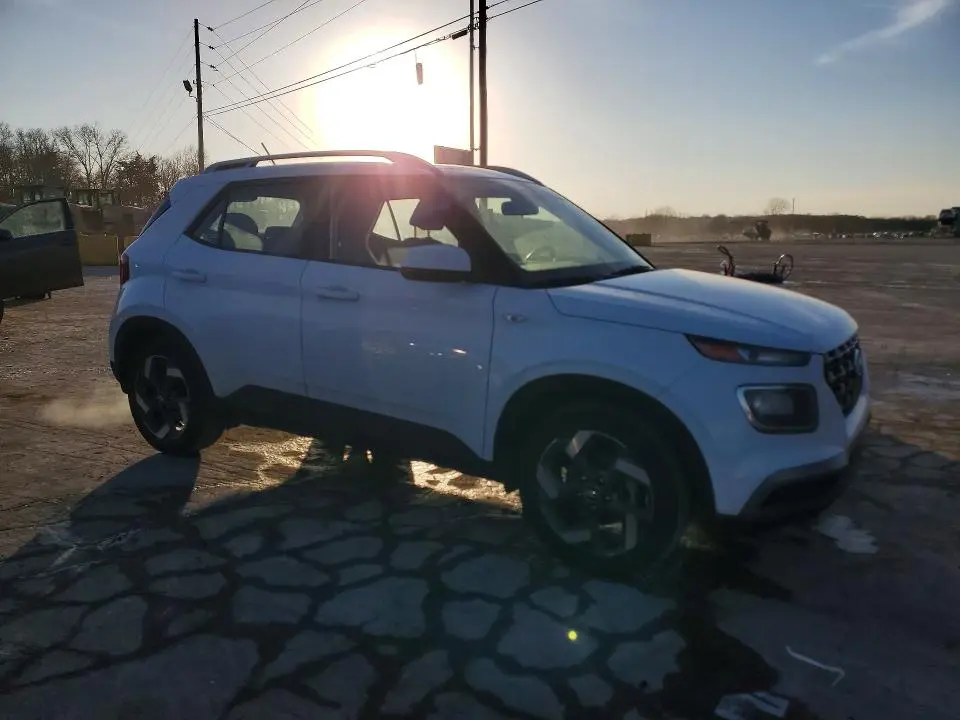 2023 HYUNDAI VENUE SEL  