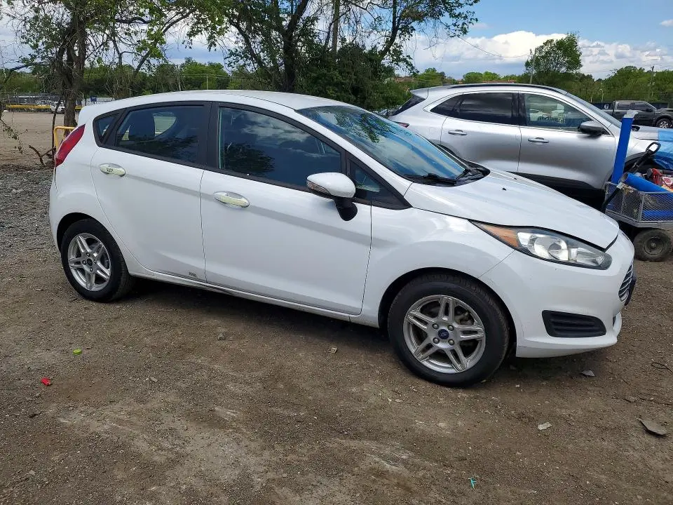 2019 FORD FIESTA SE  