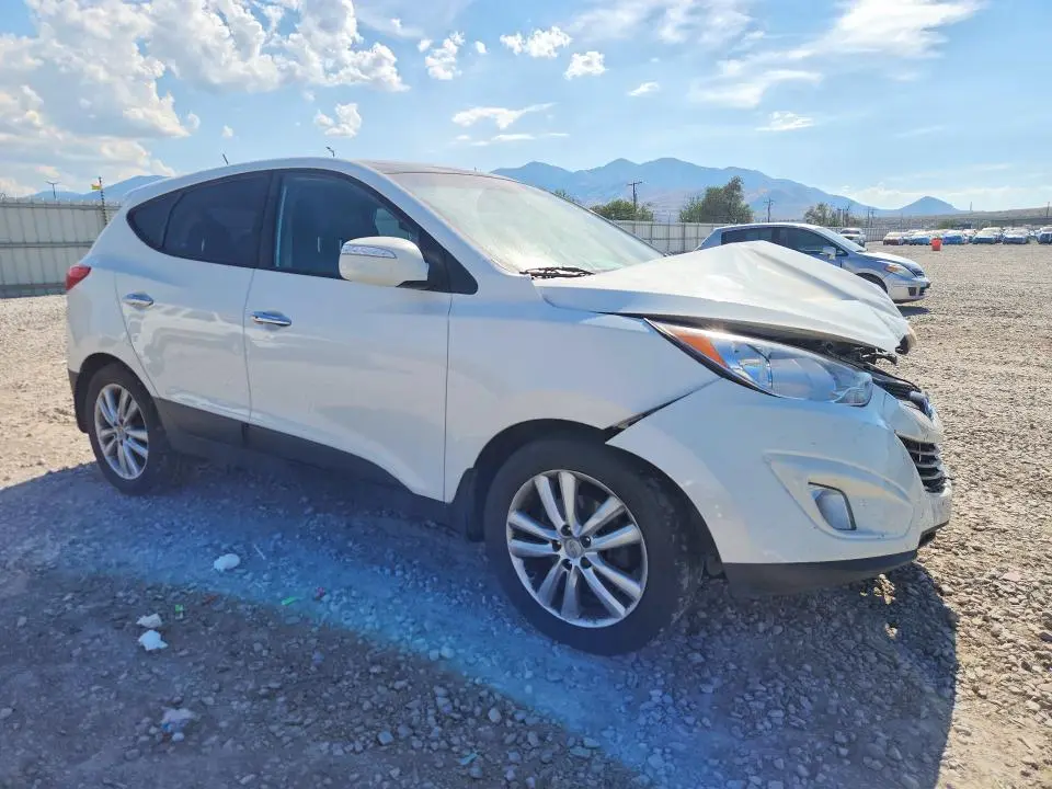 2013 HYUNDAI TUCSON LIMITED  