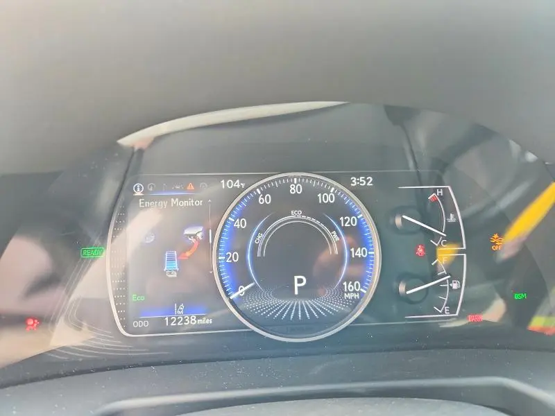 2025 LEXUS ES 300H BASE  