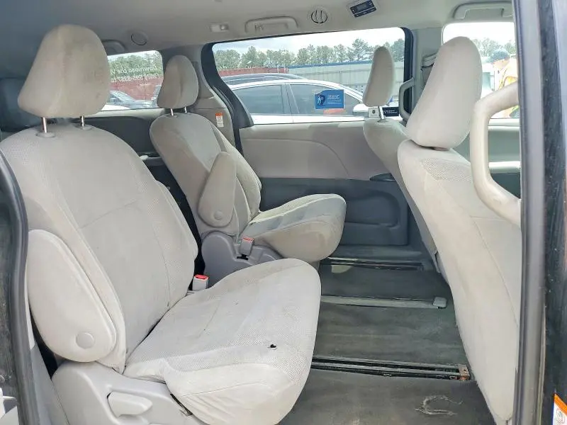 2020 TOYOTA SIENNA L  