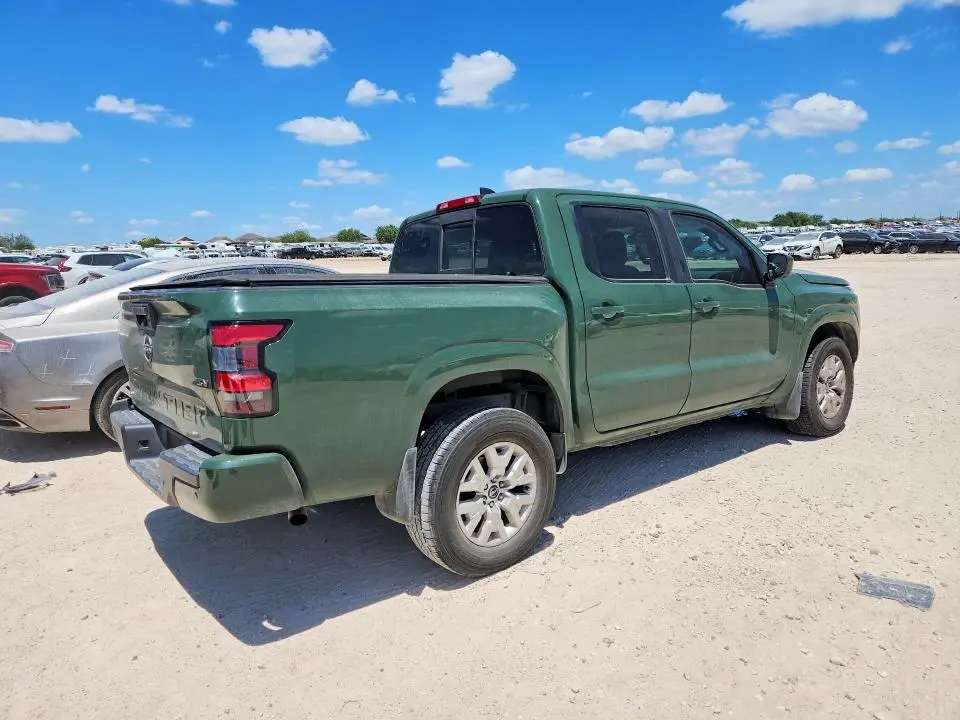 2022 NISSAN FRONTIER SV  