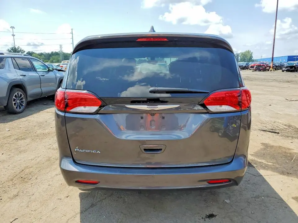 2017 CHRYSLER PACIFICA TOURING  