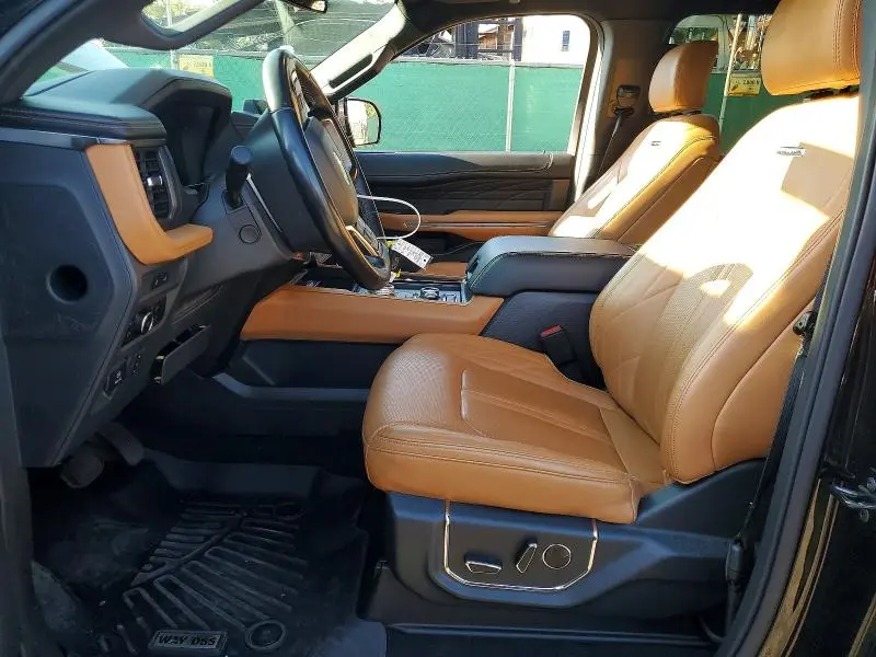 2023 FORD EXPEDITION PLATINUM  