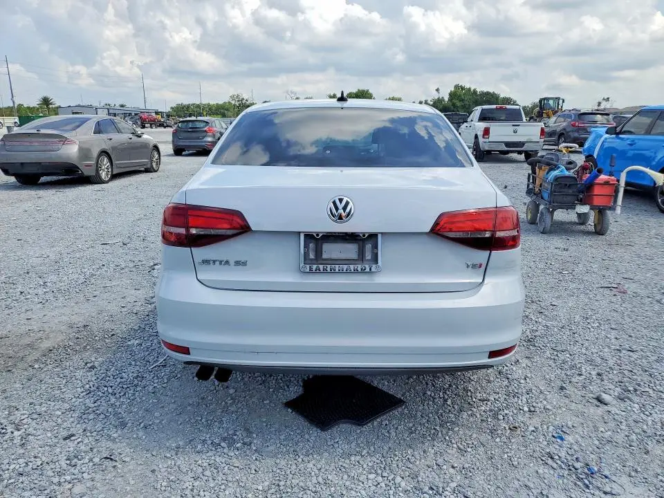 2017 VOLKSWAGEN JETTA SE  