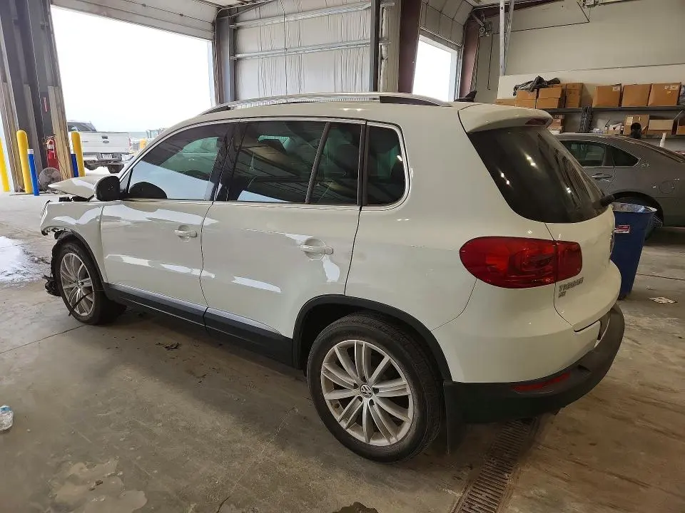 2016 VOLKSWAGEN TIGUAN S  