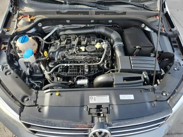 2016 VOLKSWAGEN JETTA SPORT  