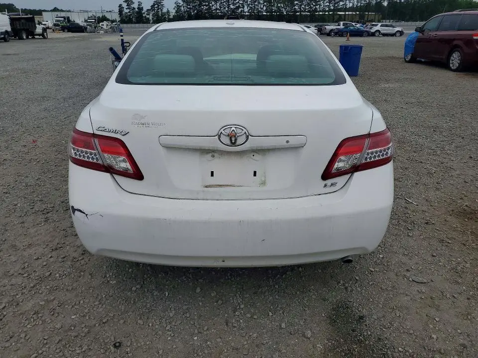 2011 TOYOTA CAMRY LE  