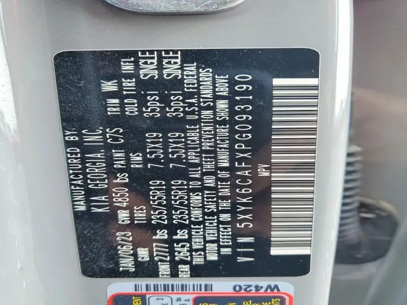 2023 KIA SPORTAGE X-LINE  