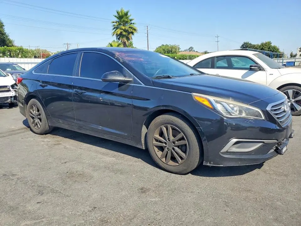 2016 HYUNDAI SONATA SE  