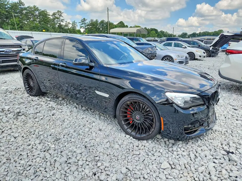 2013 BMW 750 XI  