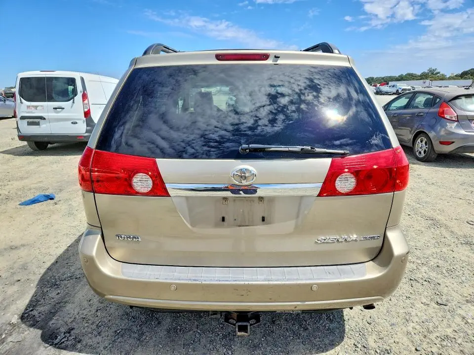 2010 TOYOTA SIENNA XLE LIMITED  