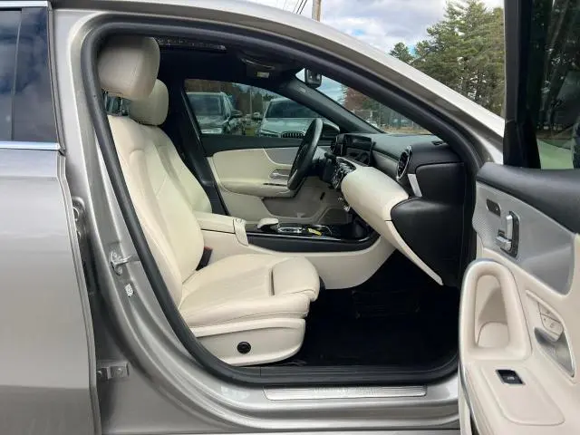 2019 MERCEDES-BENZ A 220 4MATIC  