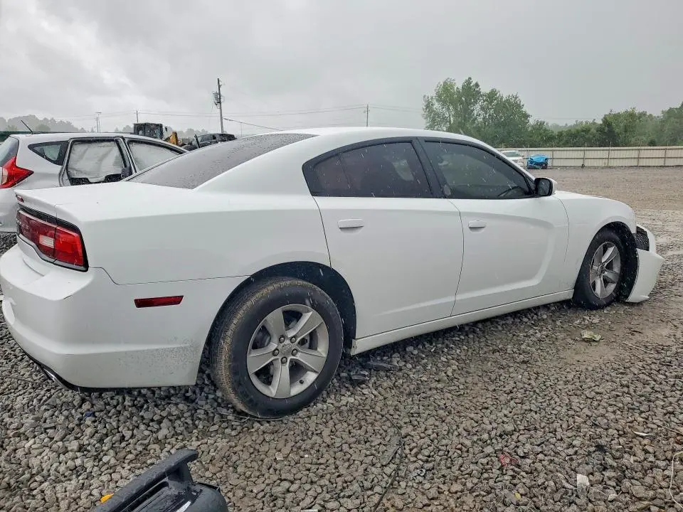 2014 DODGE CHARGER SE  