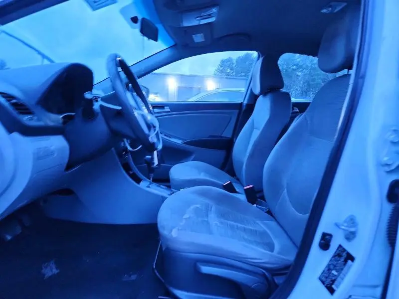 2015 HYUNDAI ACCENT GLS  