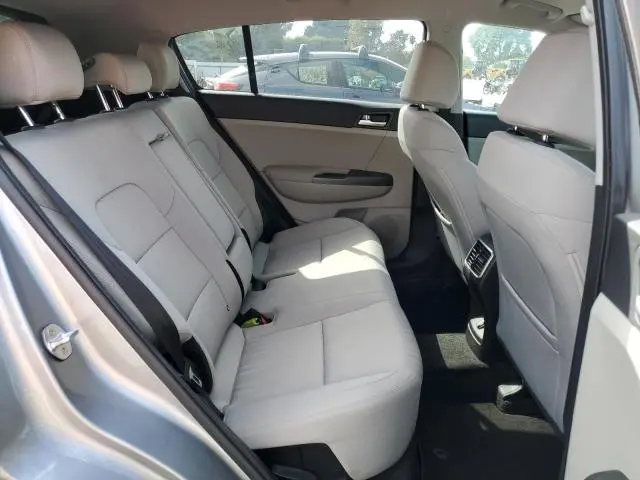 2022 KIA SPORTAGE LX  