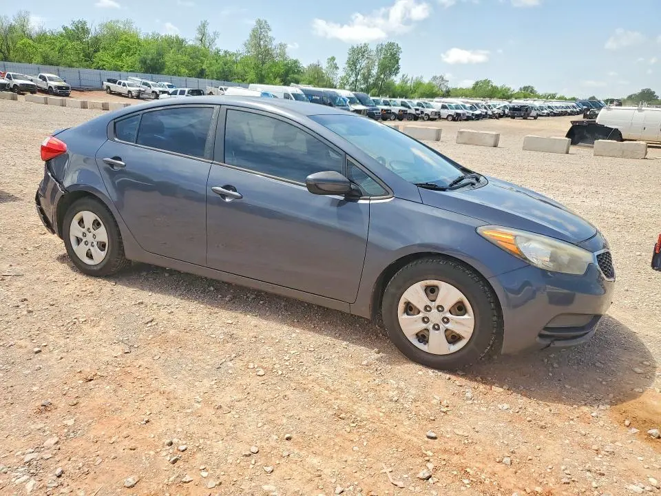2016 KIA FORTE LX  