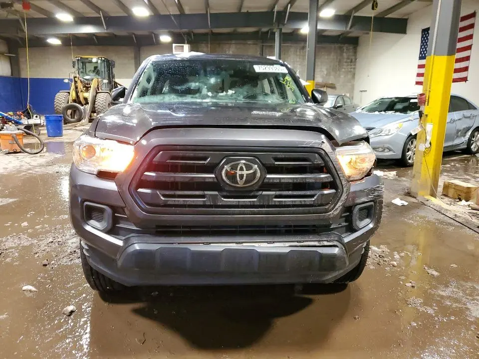 2019 TOYOTA TACOMA SR V6  