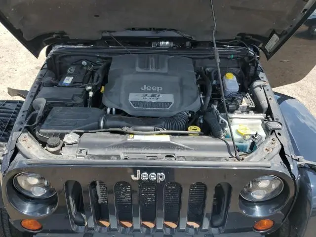 2012 JEEP WRANGLER UNLIMITED SAHARA  