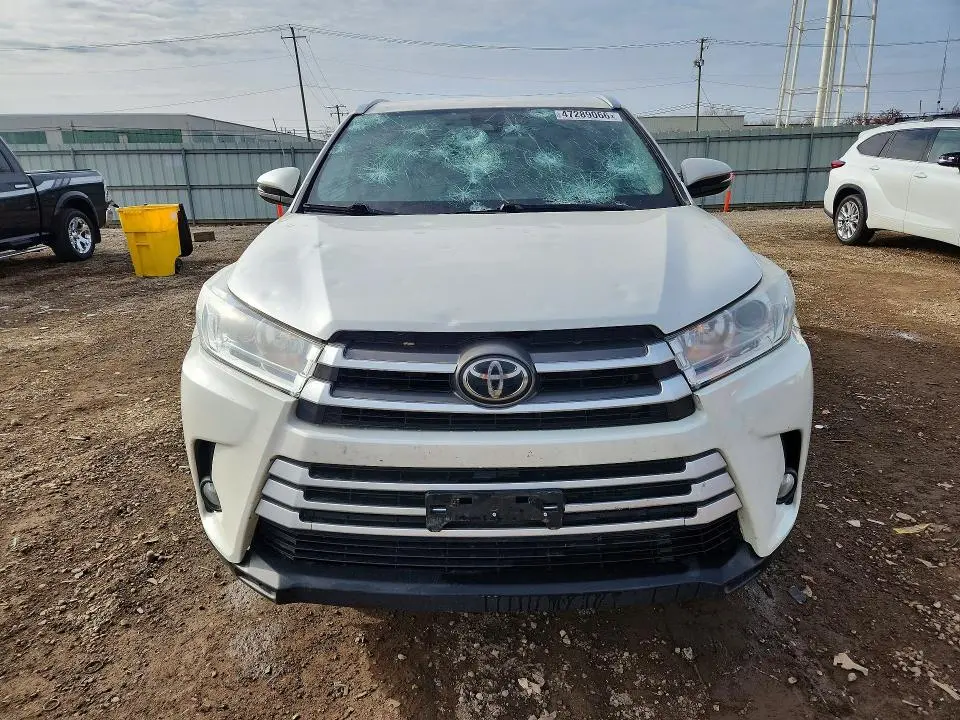 2018 TOYOTA HIGHLANDER XLE  