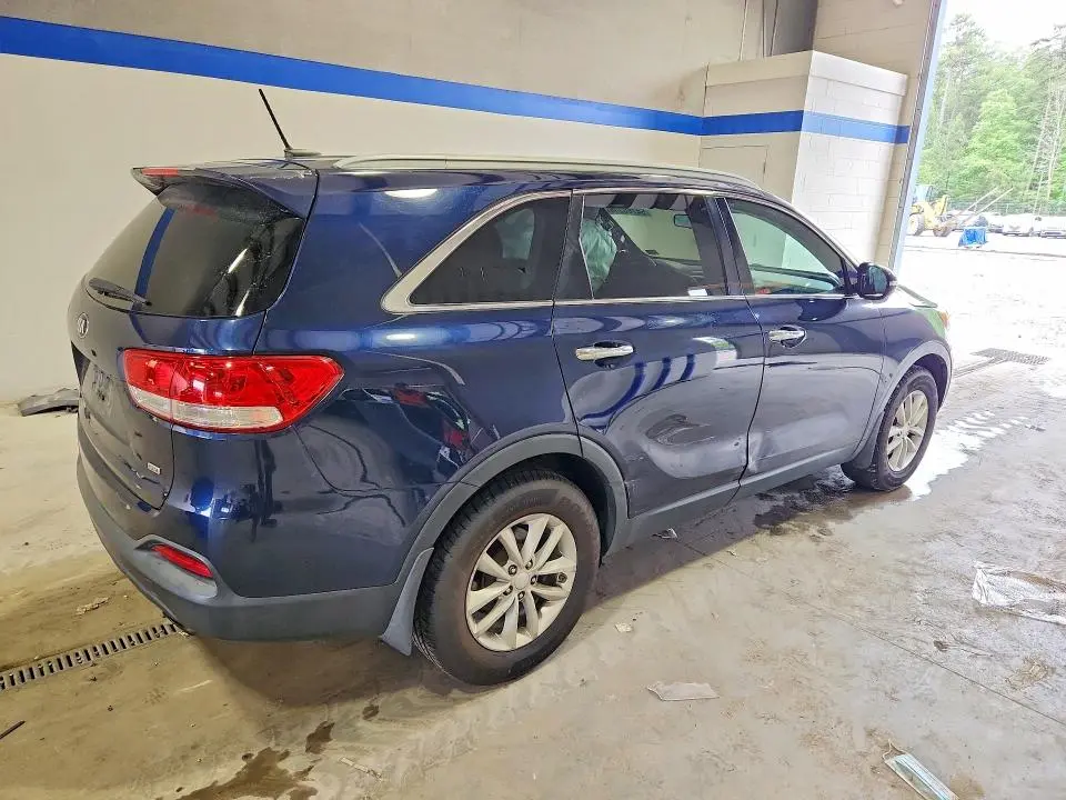 2016 KIA SORENTO LX  