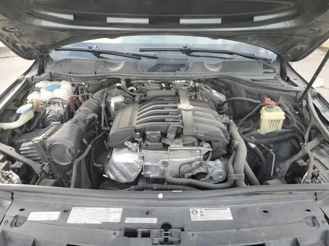 2012 VOLKSWAGEN TOUAREG V6  