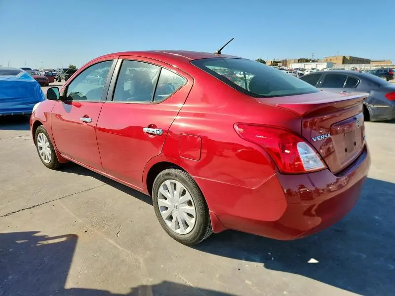 2013 NISSAN VERSA S  