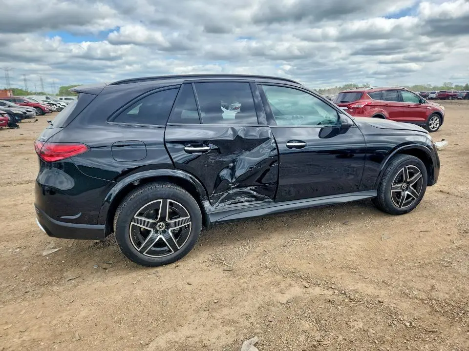 2025 MERCEDES-BENZ GLC 300 4MATIC  