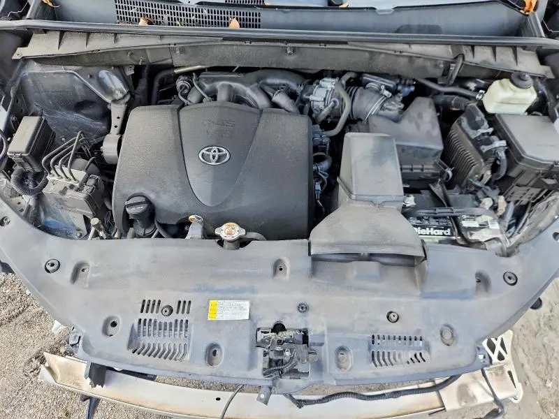 2019 TOYOTA HIGHLANDER LE PLUS  