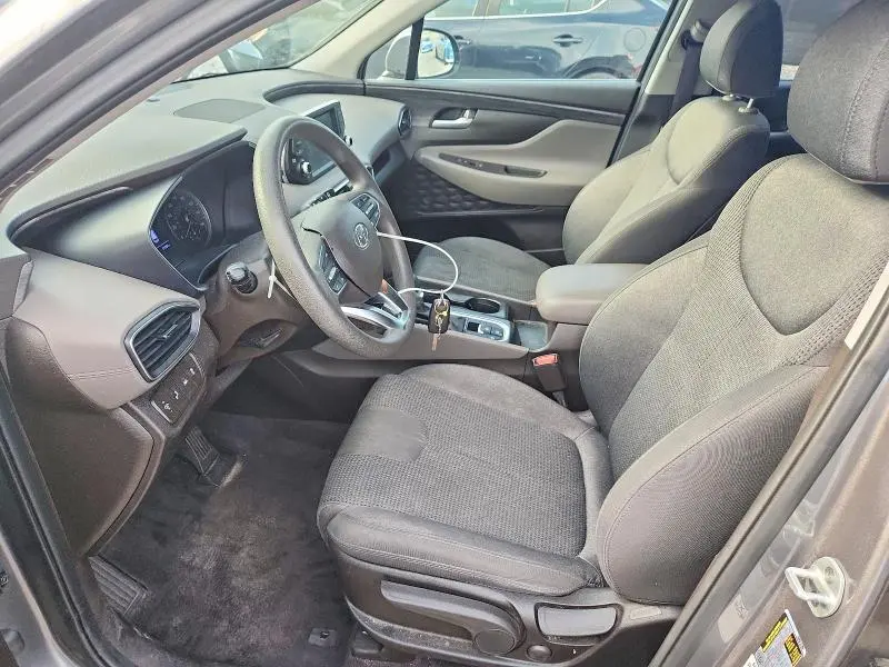2019 HYUNDAI SANTA FE SE  