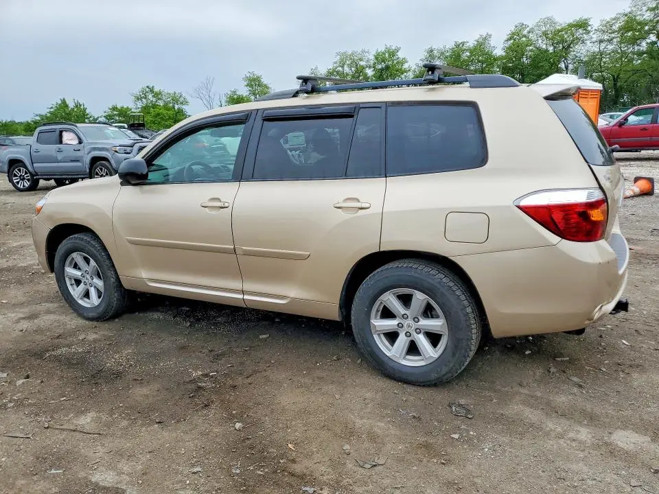 2010 TOYOTA HIGHLANDER BASE  