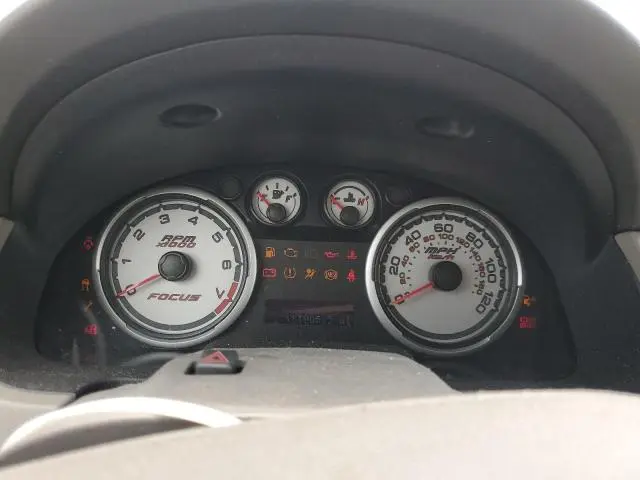 2011 FORD FOCUS SE  
