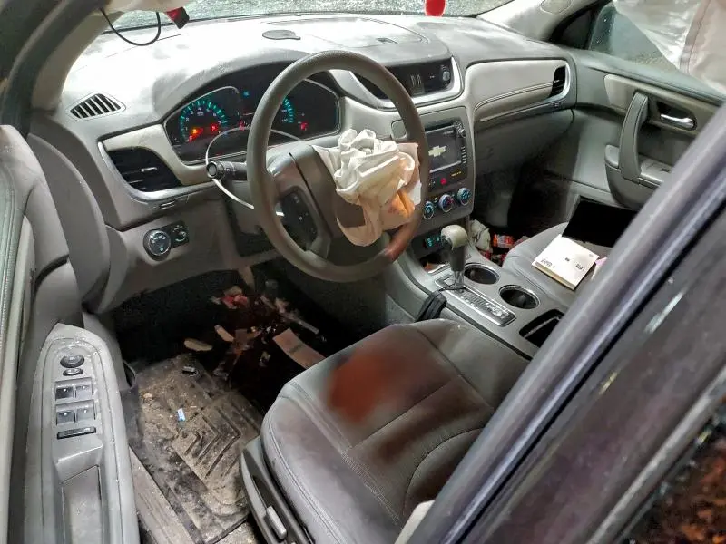 2017 CHEVROLET TRAVERSE LS  