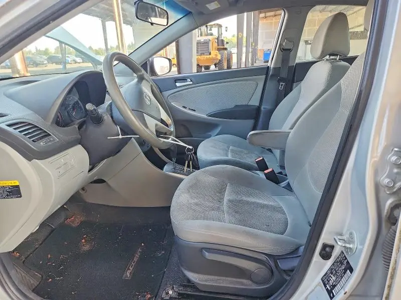2014 HYUNDAI ACCENT GLS  
