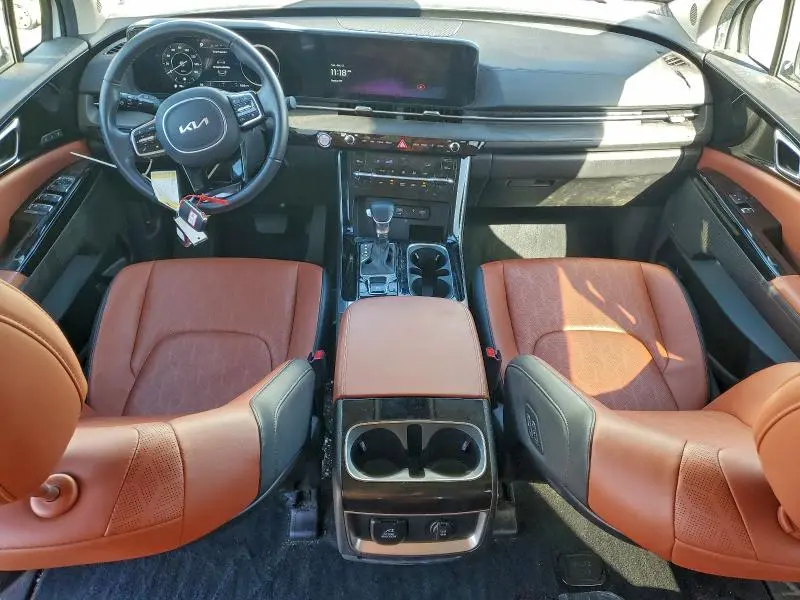 2024 KIA CARNIVAL SX  