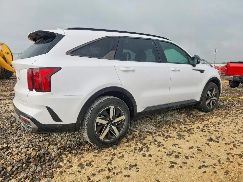 2023 KIA SORENTO S  