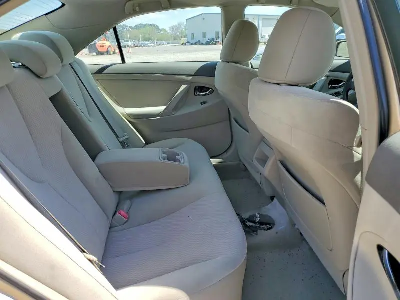 2011 TOYOTA CAMRY LE  