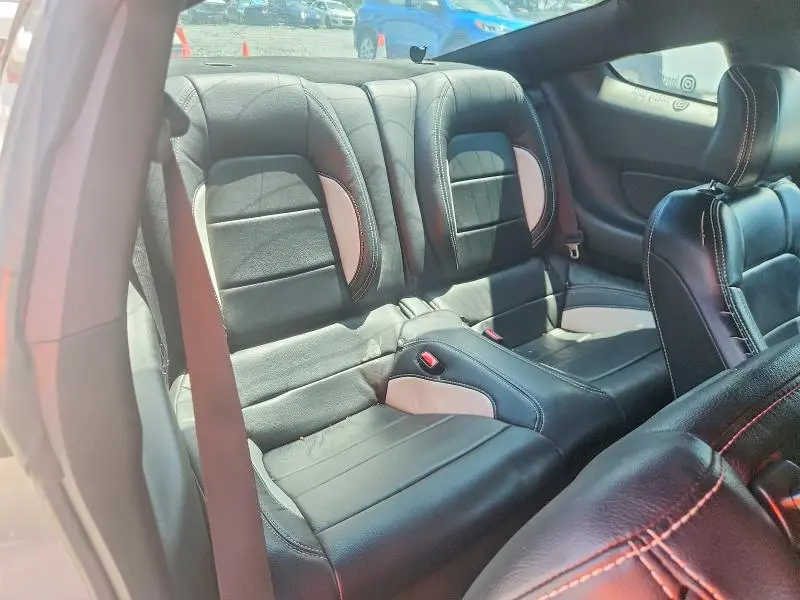 2016 FORD MUSTANG BASE  