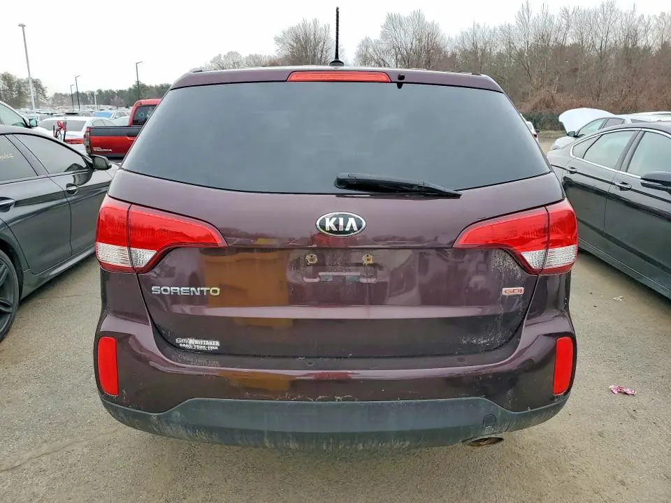 2015 KIA SORENTO LX  