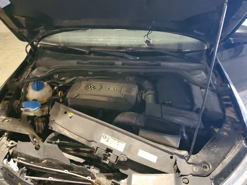 2015 VOLKSWAGEN JETTA SE  