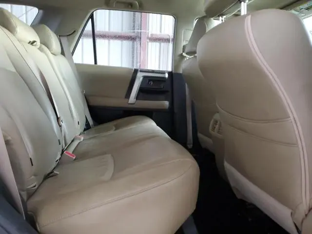 2010 TOYOTA 4RUNNER SR5  