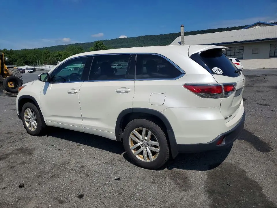 2015 TOYOTA HIGHLANDER LE  