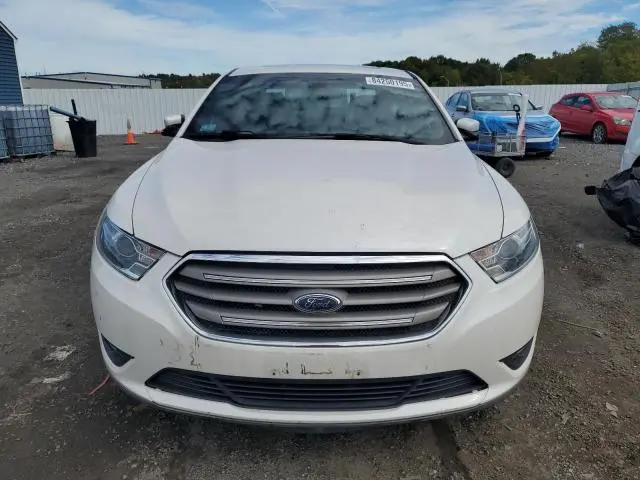 2017 FORD TAURUS SEL  