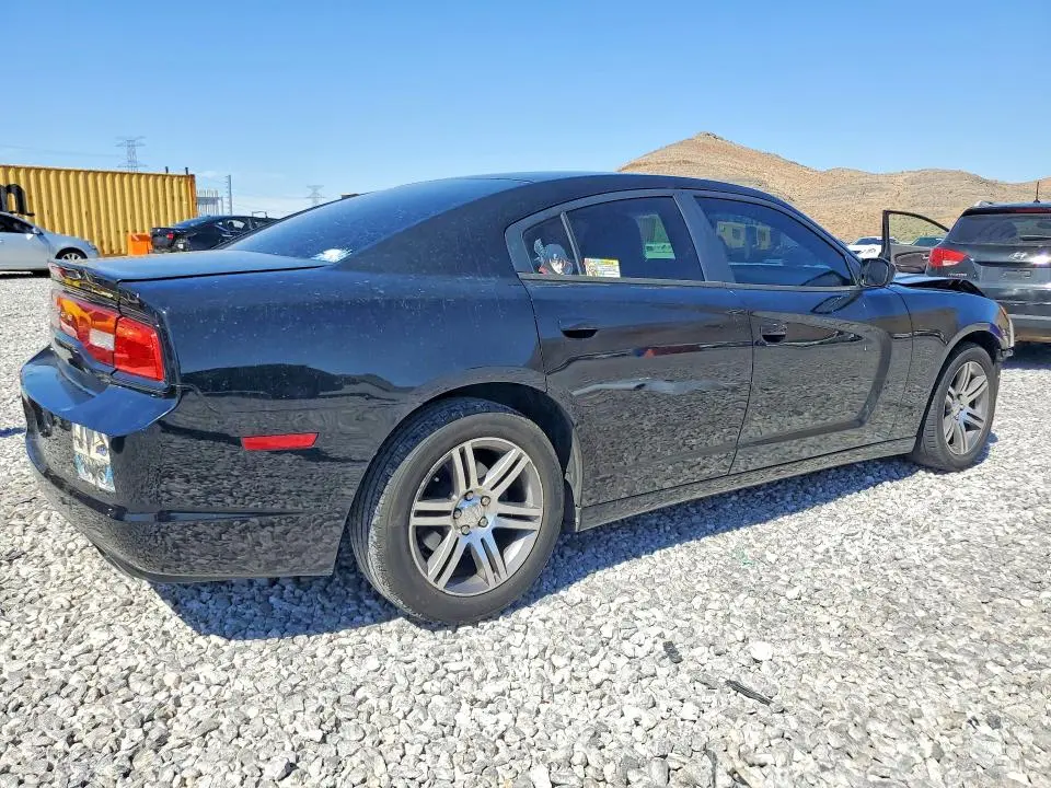 2013 DODGE CHARGER SE  