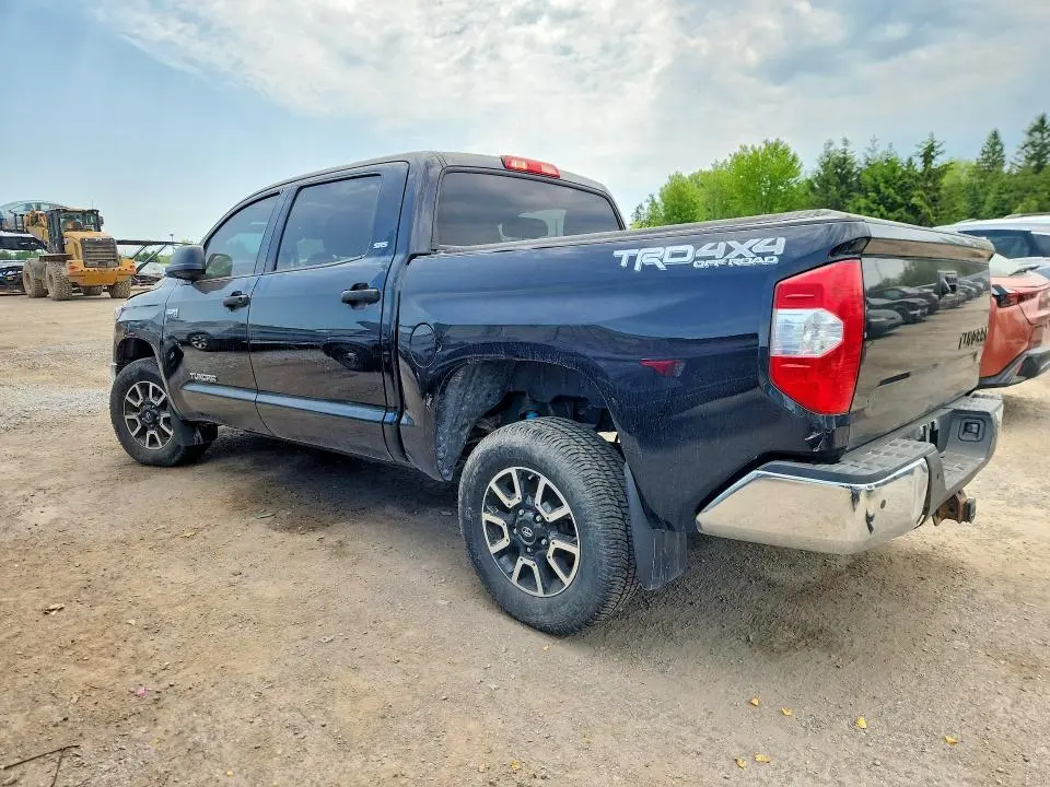 2018 TOYOTA TUNDRA CREWMAX SR5  