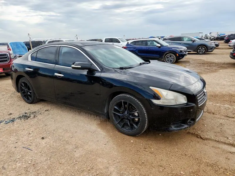 2011 NISSAN MAXIMA S  